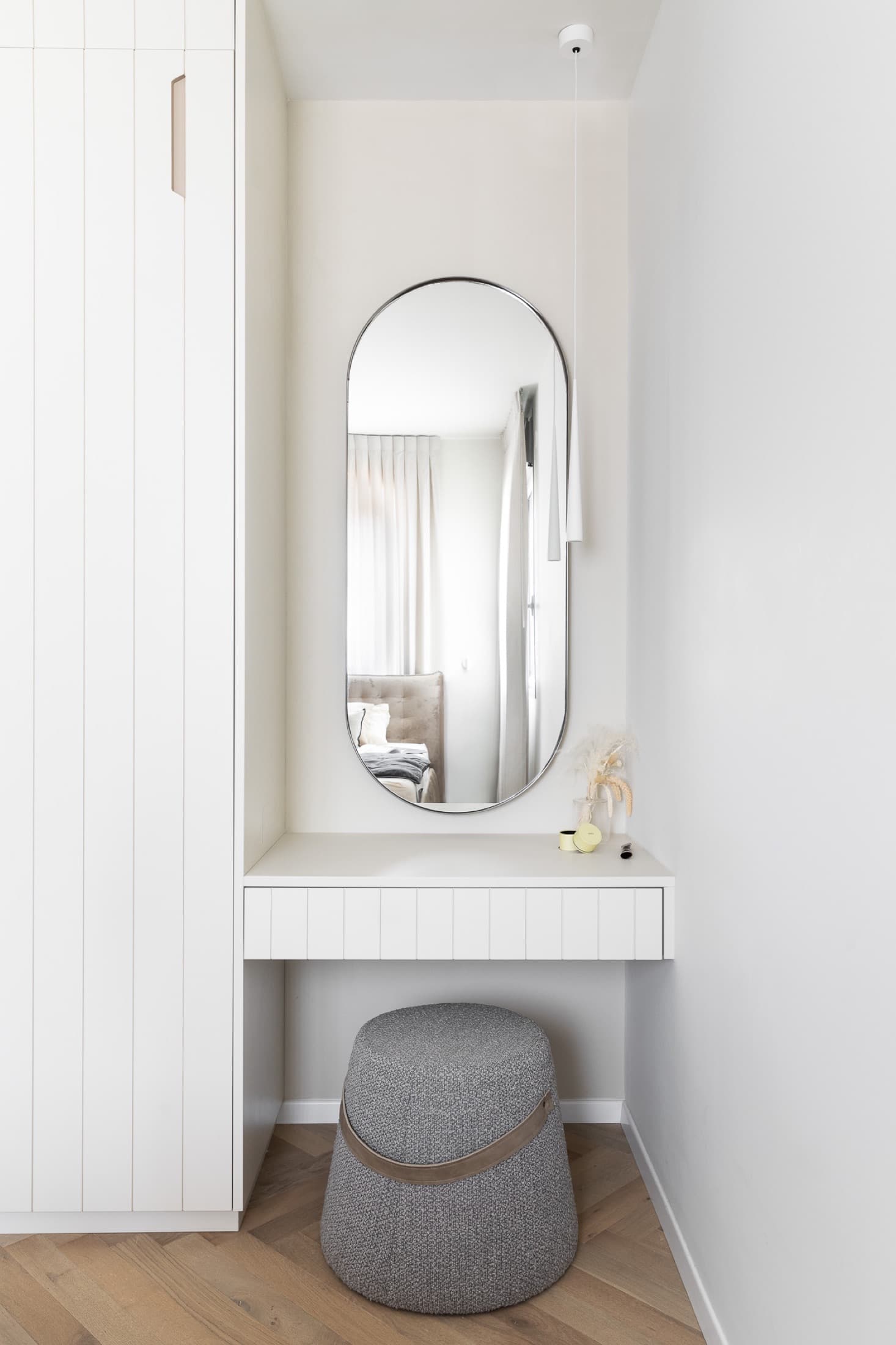 L. Residence — 22