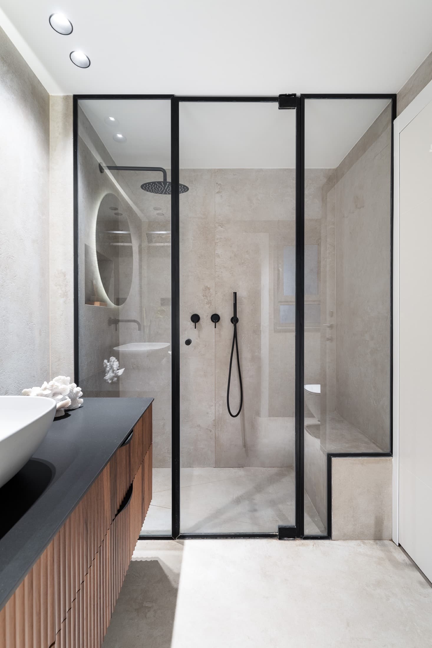 L. Residence — 33