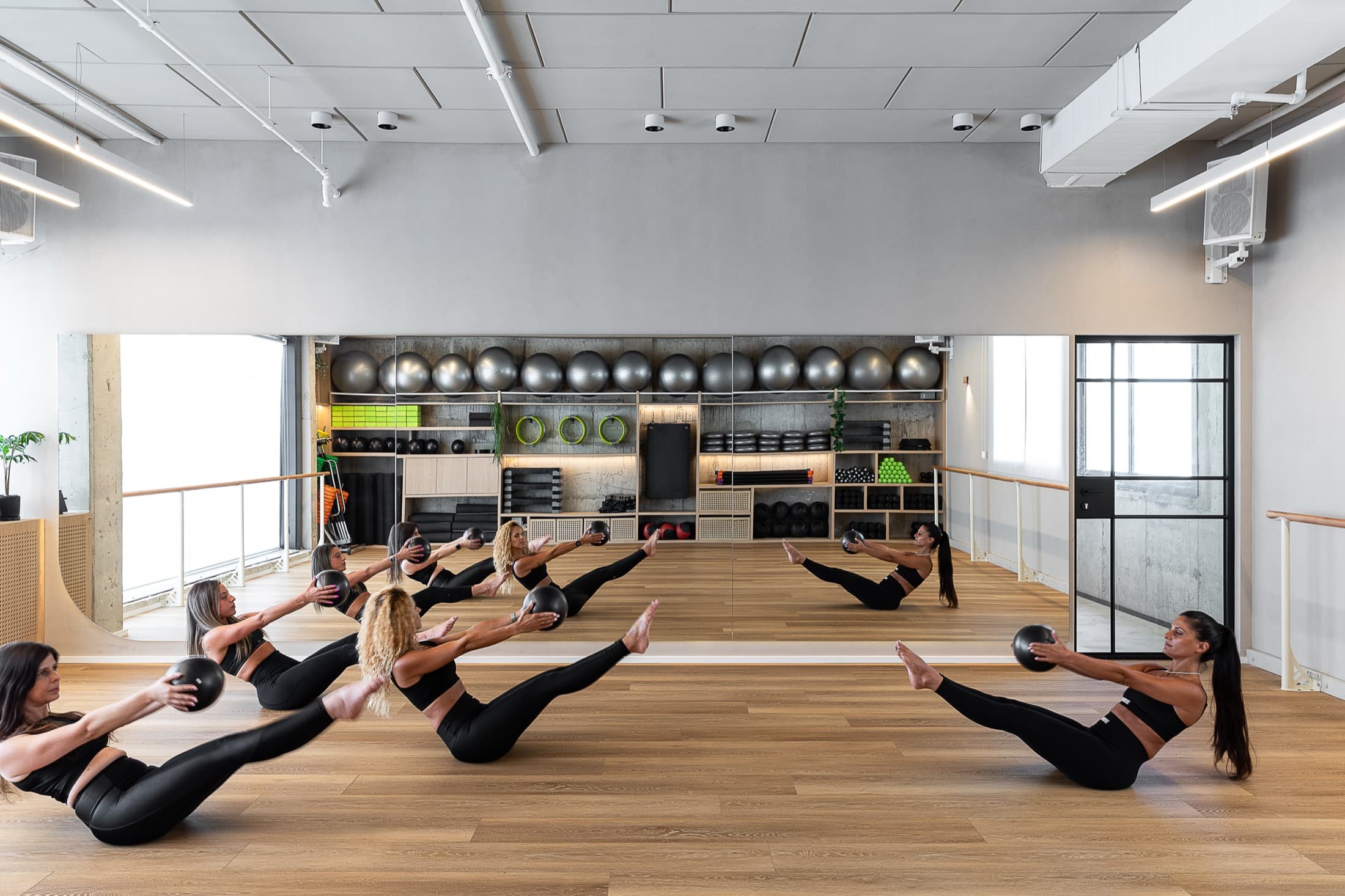 Mofit — 16