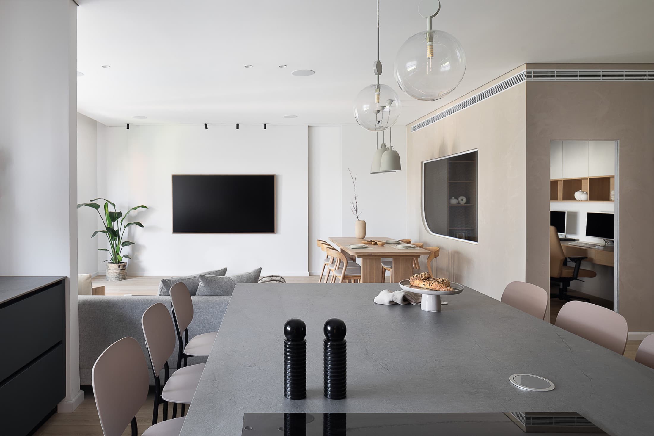 O. Residence — 32
