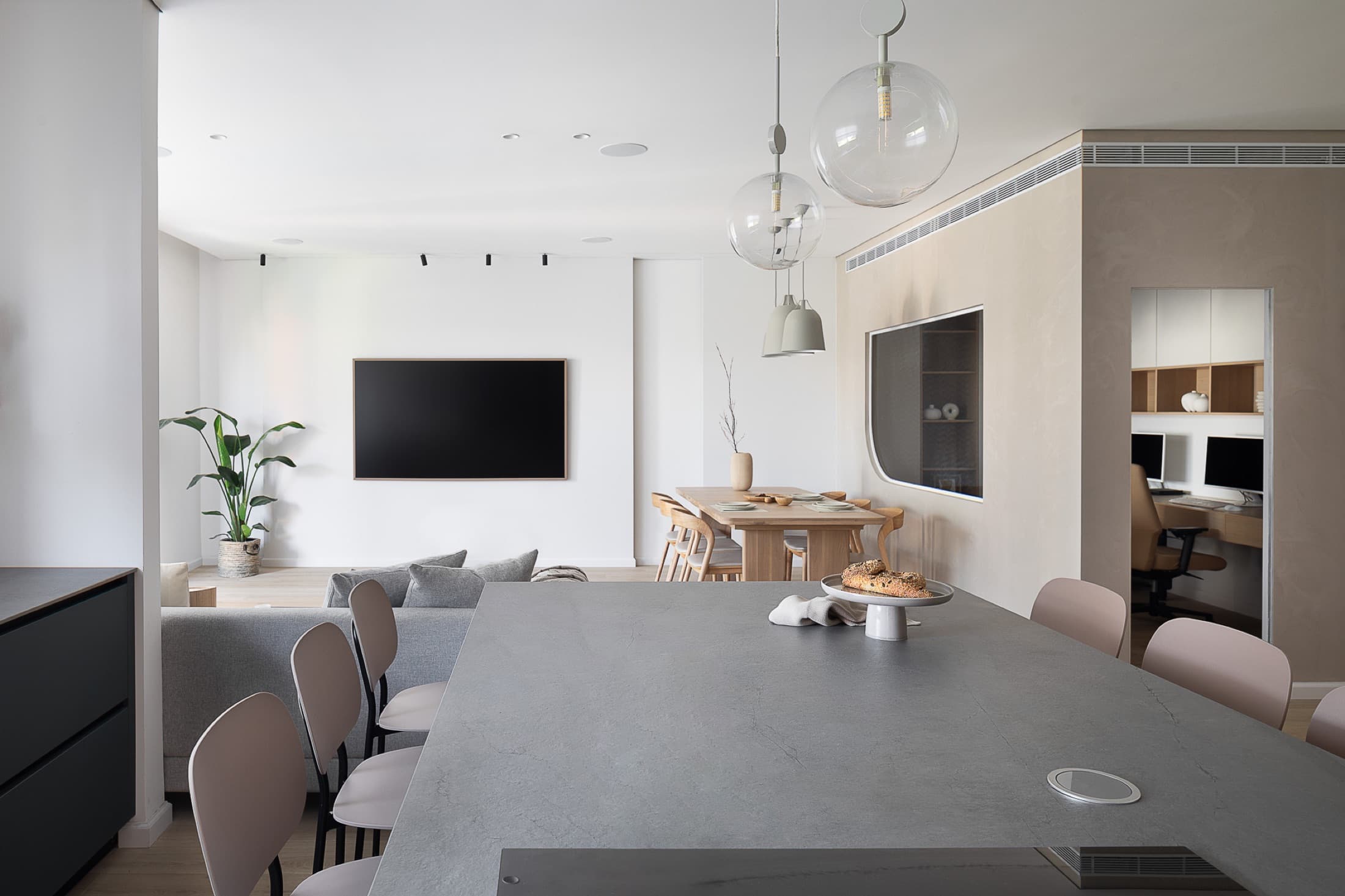 O. Residence — 33