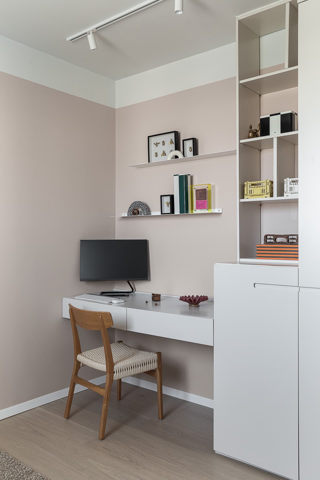 P. Residence — 22