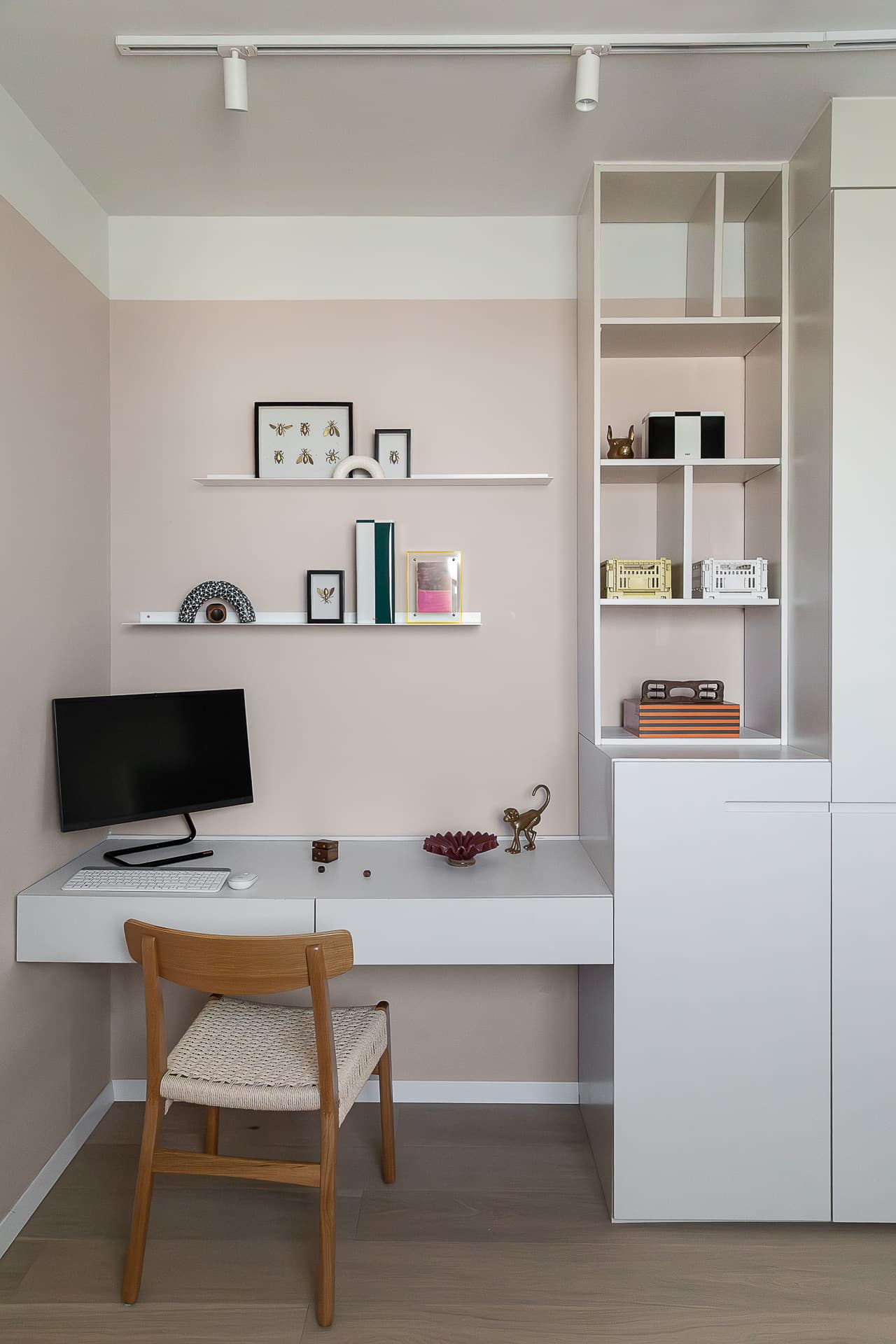 P. Residence — 23