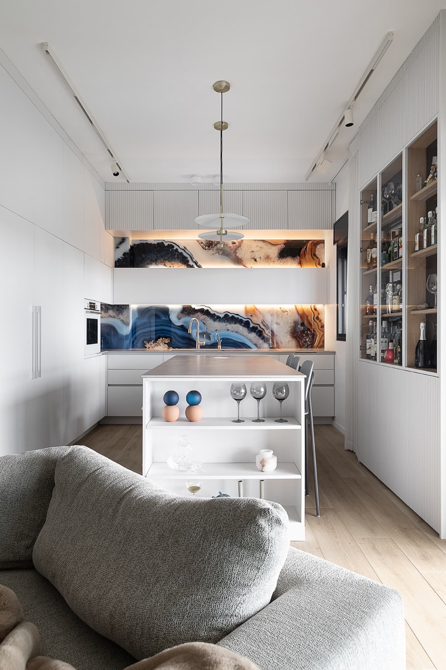 R. Residence — 7